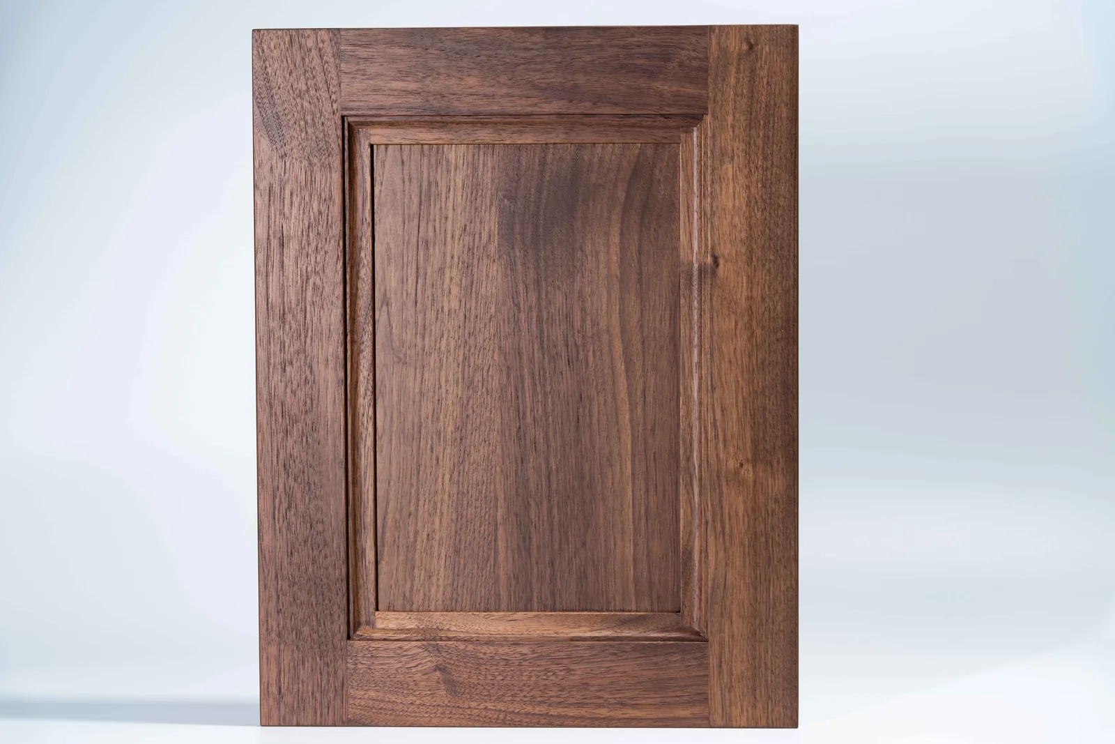 DOCA Brocant shaker door in a wood finish