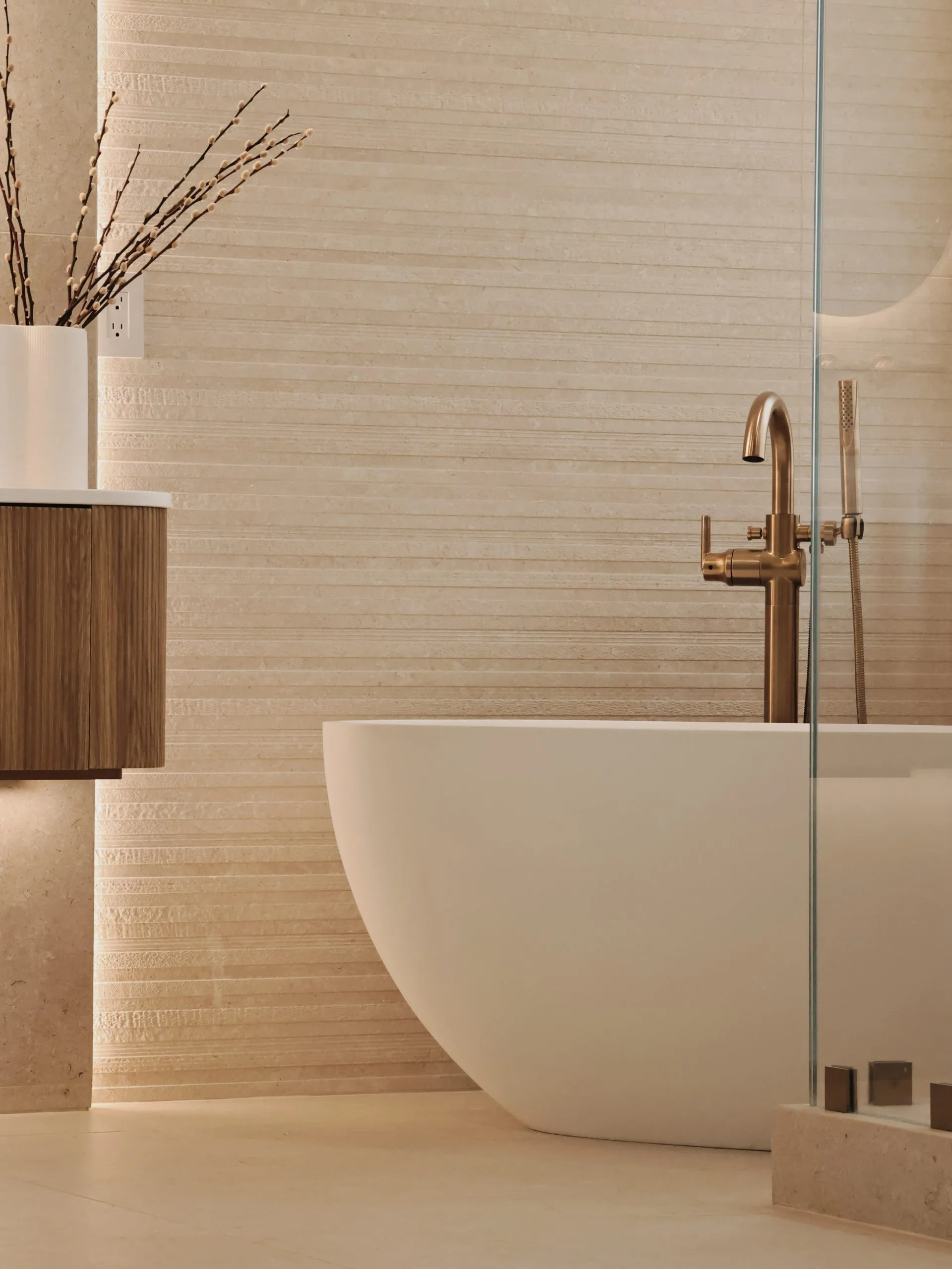 Bright Transitional Harmony, interior detail