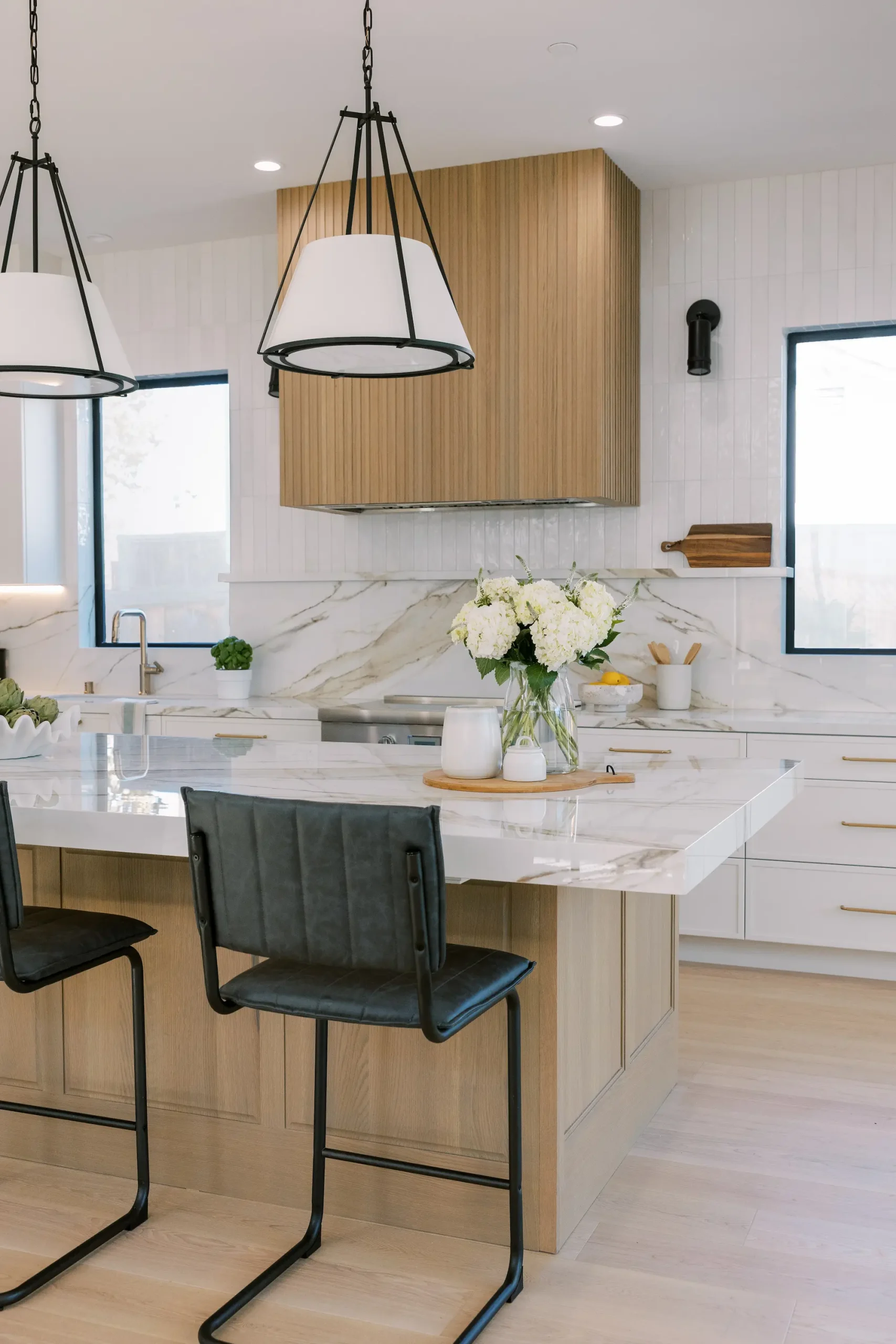 Crisp Warm Bold, interior detail