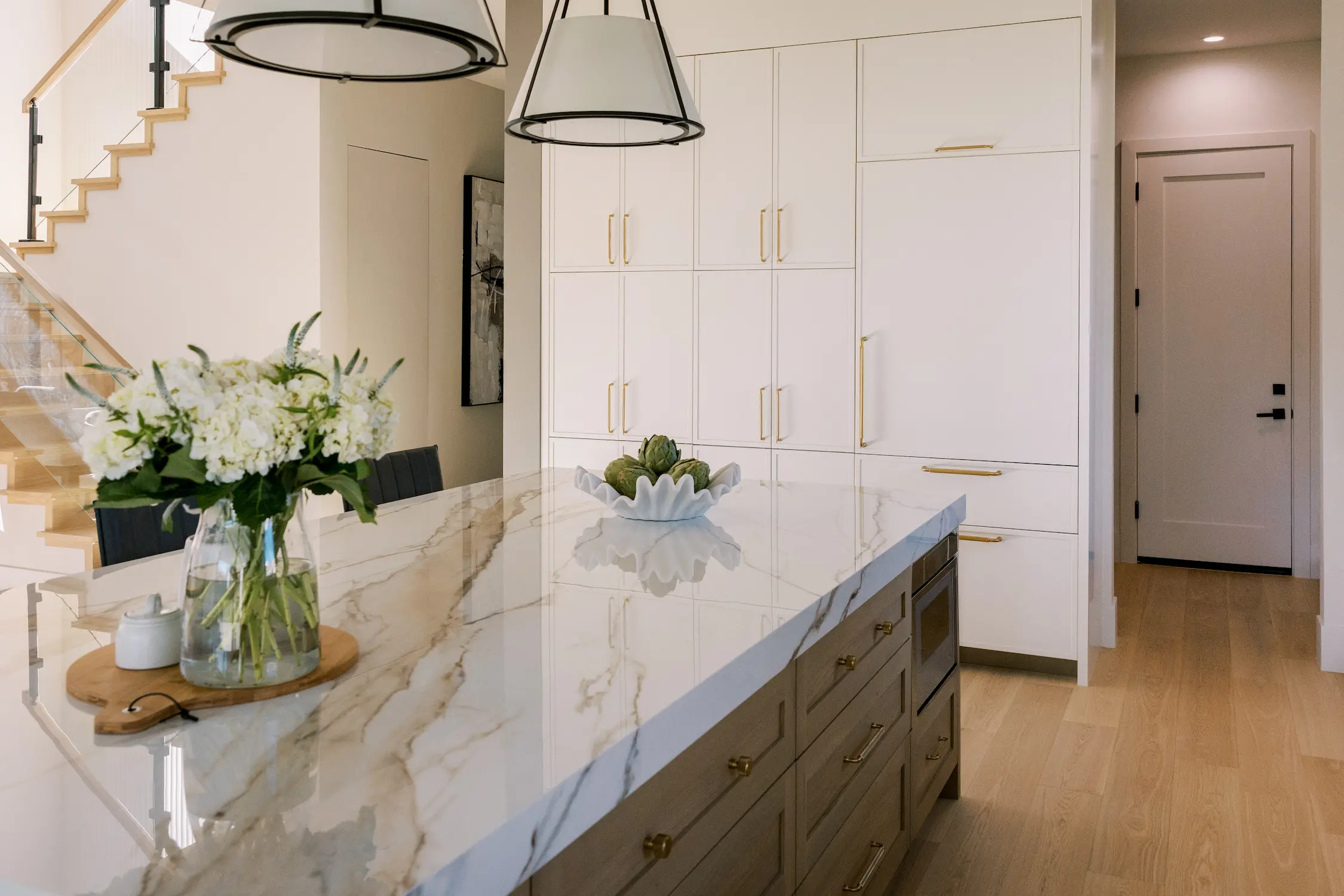 Crisp Warm Bold, interior detail