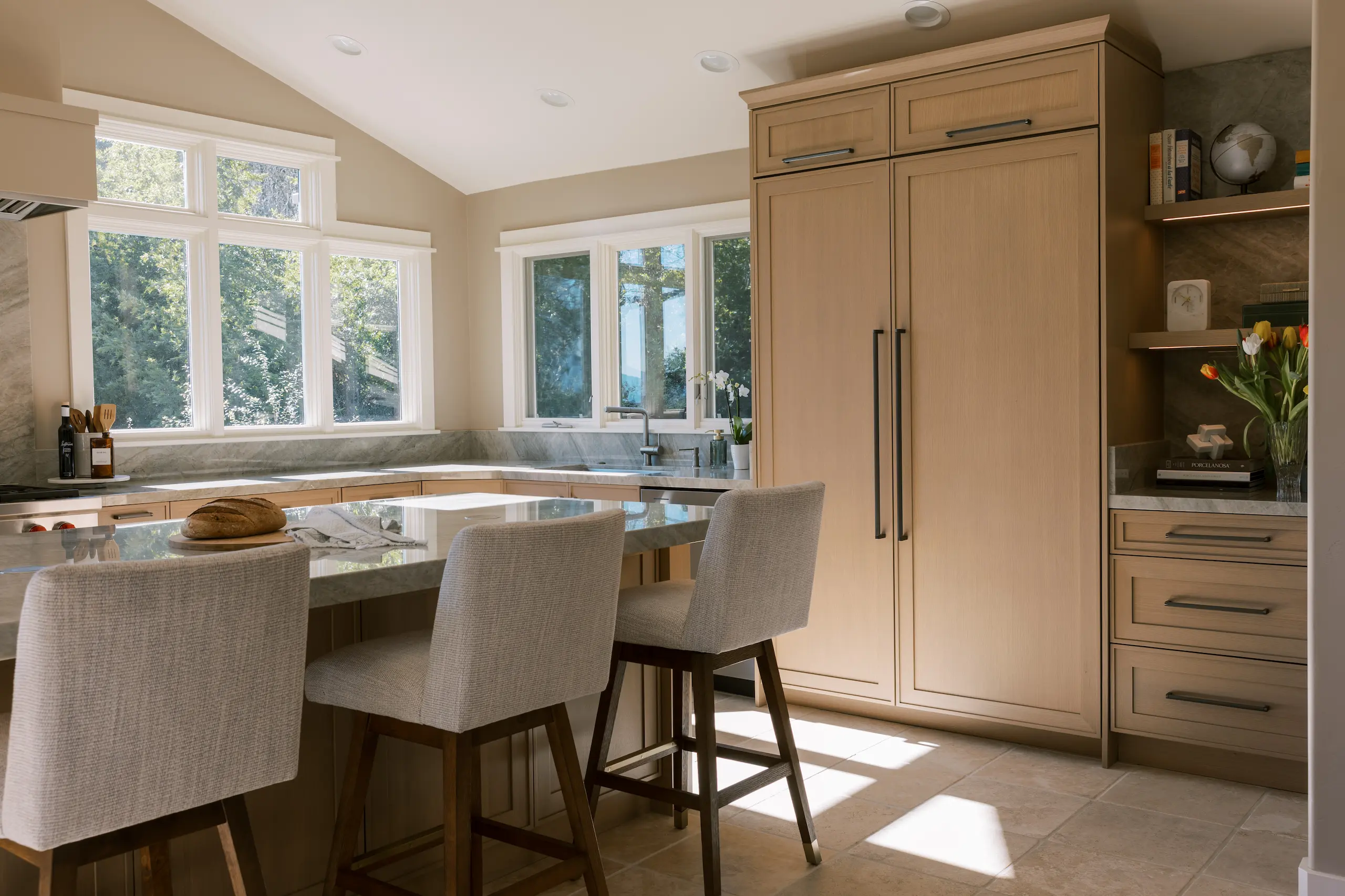 Light-Filled Elegance, interior detail
