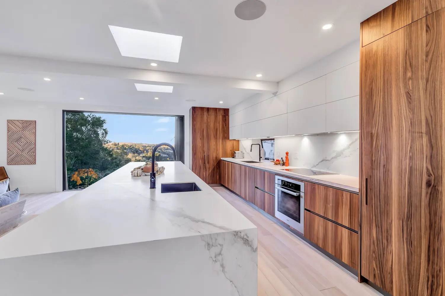 Serene Walnut Oasis, interior detail