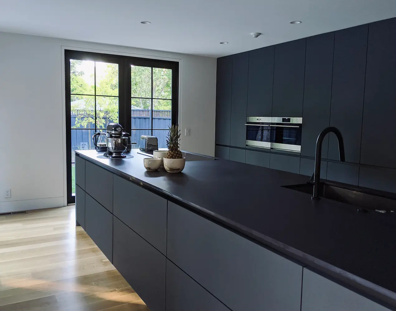 Midnight Minimalist, interior detail