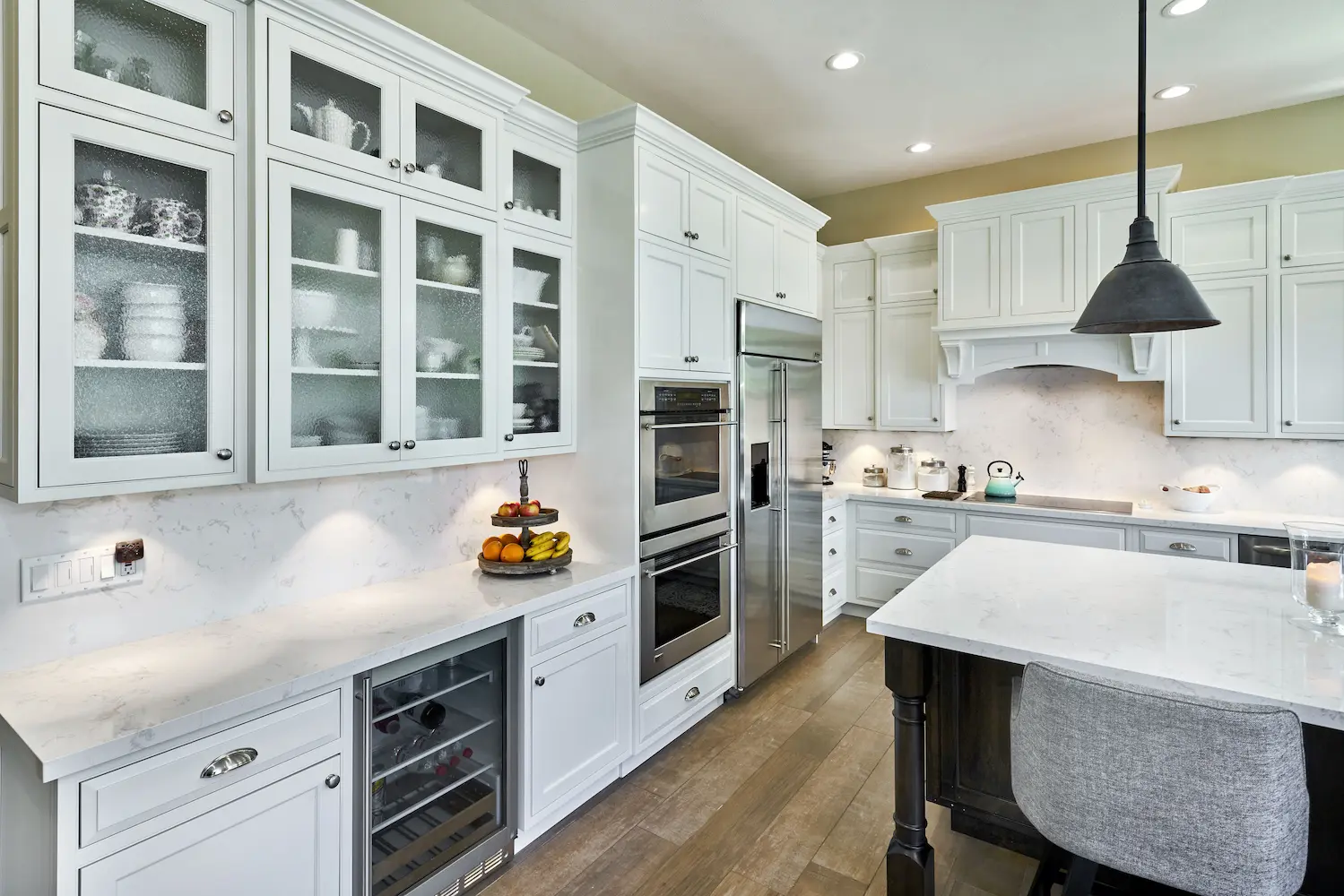 Timeless White Retreat, interior detail