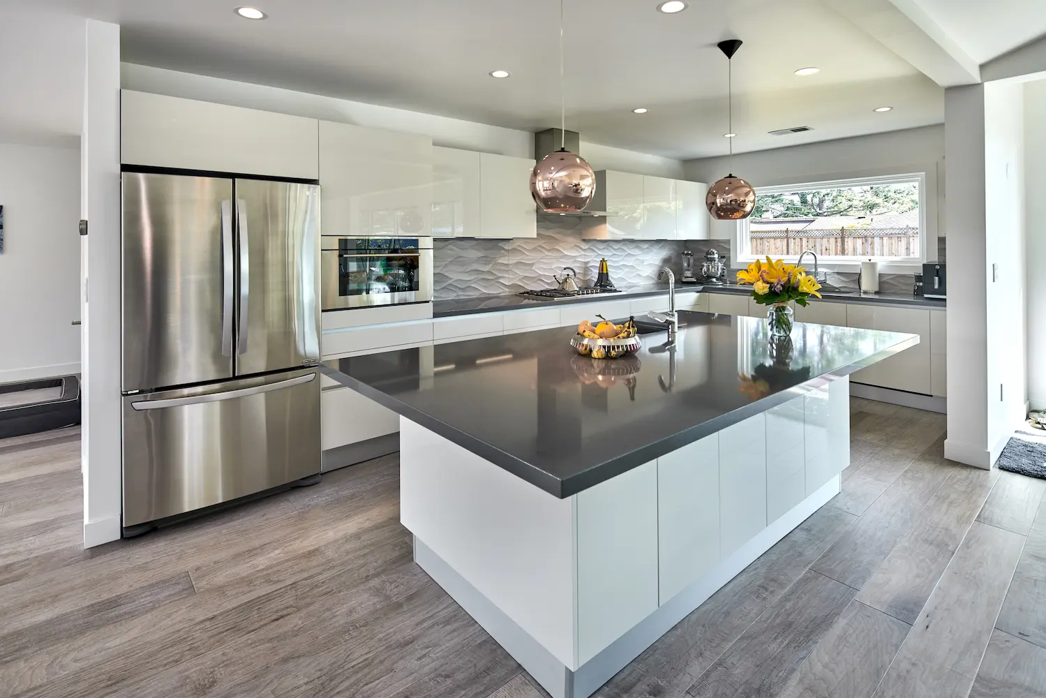 Chic Modern Gloss, interior detail