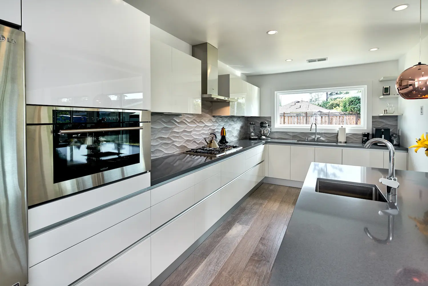 Chic Modern Gloss, interior detail