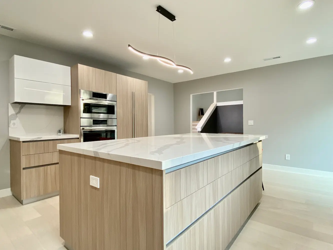 Ivory Blend, interior detail