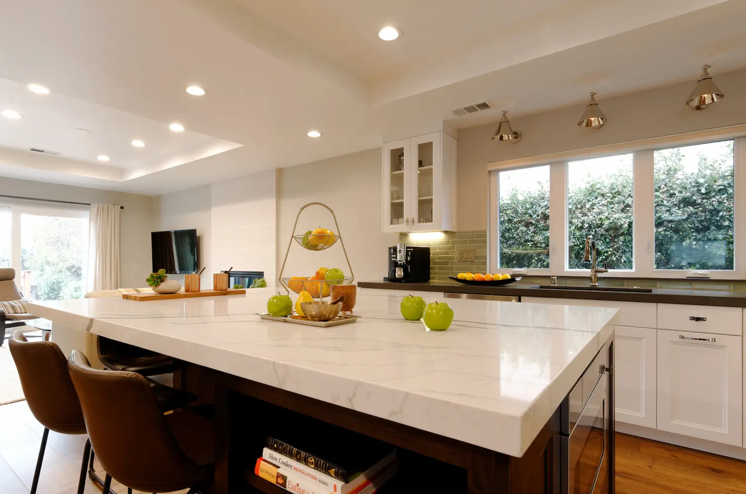 Earthy Touch, interior detail