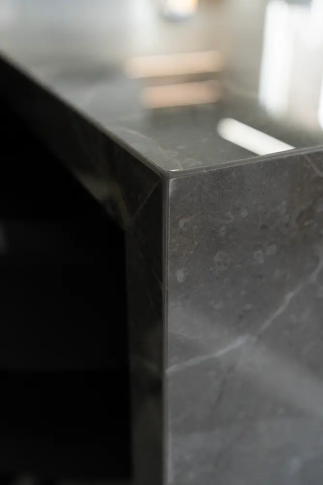Bold Modern Simplicity, interior detail