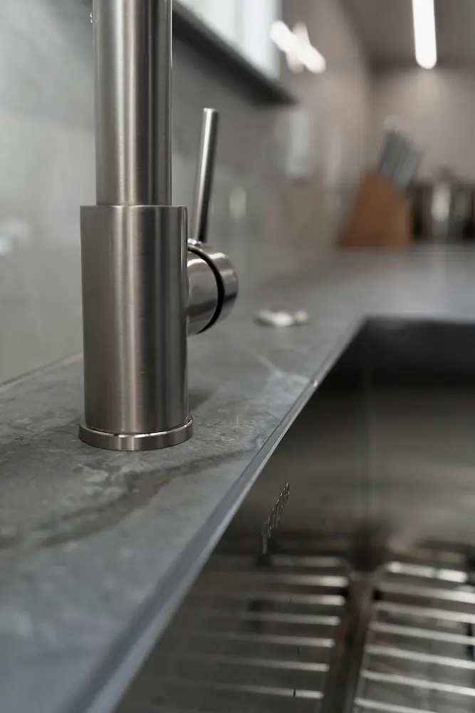 Bold Modern Simplicity, interior detail
