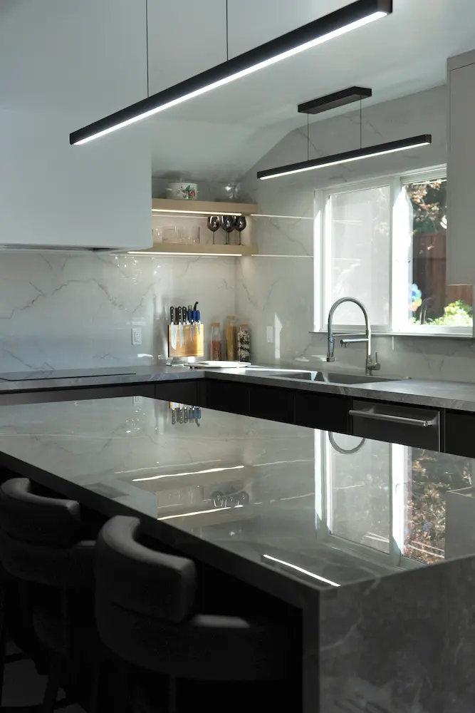 Bold Modern Simplicity, interior detail